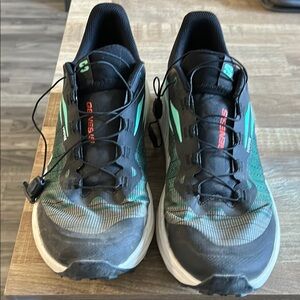 Salomon Genesis men’s US size 11